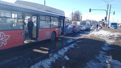 Стали известны подробности с автобусом и 4 машинами во Владимире