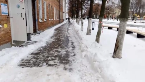 Причиной обледеневших тротуаров в Юрьев-Польском стала поломка уборочной машины