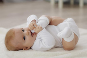 Властям поручили модернизировать меры рождаемости в России