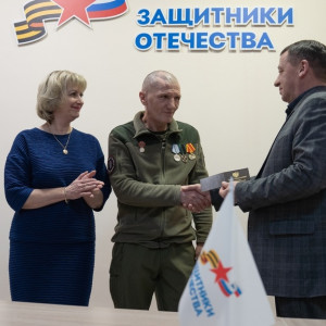 Во Владимире впервые вручили удостоверения ветерана боевых действий бойцам ЧВК «Вагнер»