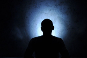 Во Владимире вблизи жилых домов нашли труп мужчины