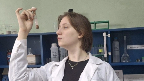 Студентка из Владимира создала самовосстанавливающийся бетон