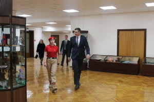 Школьница из Александрова провела день с губернатором

