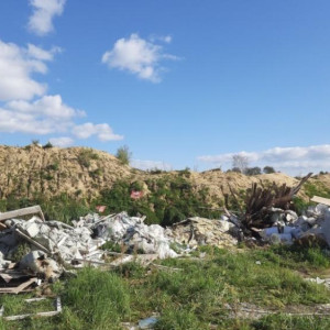 В Ковровском районе обнаружили огромнейшую стихийную свалку