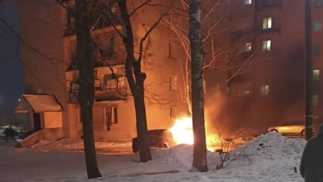 Во Владимире загорелась иномарка