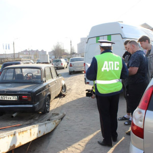 У четырех владимирцев отобрали автомобили за долги
