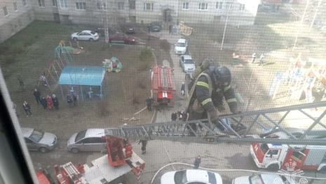 Во владимирской многоэтажке квартира вспыхнула из-за короткого замыкания