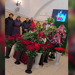 Во Владимире простились с умершим в Индии депутатом и олигархом Антовым