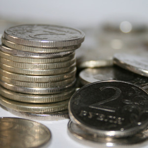 Владимирцам рассказали, в какой валюте выгоднее хранить деньги в банке