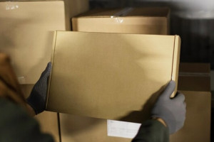 В деревне под Камешково 162 жителя собрали посылку для бойцов СВО