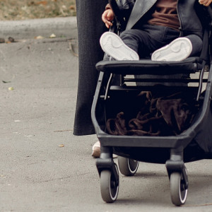 В Гусь-Хрустальном со сбившего 3-летнюю девочку в коляске потребовали 300 тысяч