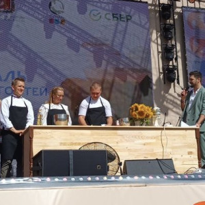 В Суздале поставят рекорд по чаепитию и испекут 1000 караваев
