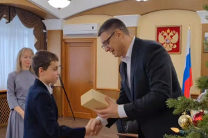 Владимирский губернатор подарил 12-летнему мальчику экшн-камеру