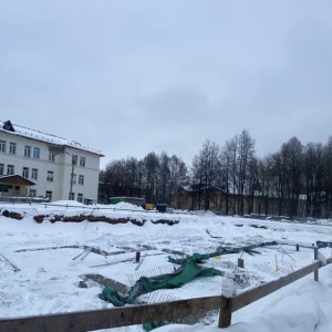 В Кольчугино подрядчик поставил под угрозу строительство детской поликлиники
