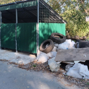 Во Владимире частный сектор утонул в мусоре
