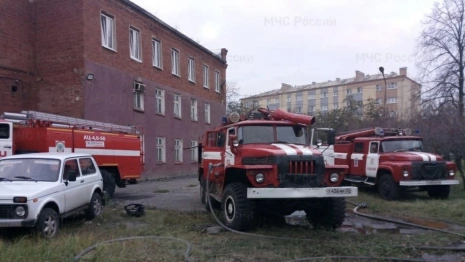 В Юрьев-Польском загорелось ткацкое производство