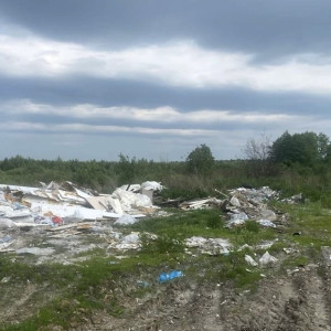 Неизвестные устроили огромную свалку в промзоне Яма во Владимире