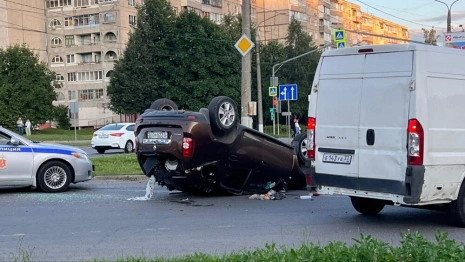 Виновником ДТП с 3 машинами во Владимире назвали пролетевшего на красный свет водителя

