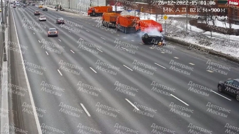 Момент смертельного ДТП с владимирской иномаркой на МКАД попал на видео