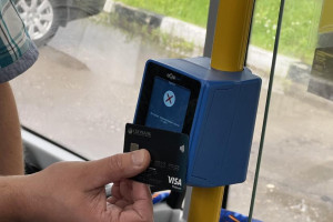 В Александрове автобусы до сих пор не оборудовали терминалами для оплаты по карте
