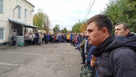 Во Владимирской области провожали вторую группу мобилизационных под «Прощание славянки»
