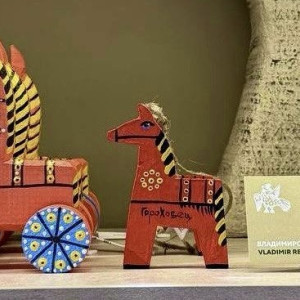 Игрушку из Гороховца выставили в универмаге «Россия» в Москве