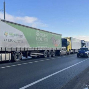 Водитель фуры погиб в аварии на трассе под Александровом