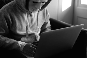 Жительница Воронежа случайно стала участницей мошеннической схемы с жителем Гороховца