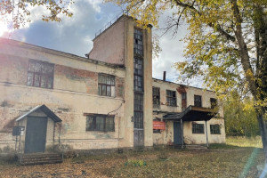 В Вязниках бывшее здание танцпола признали аварийным