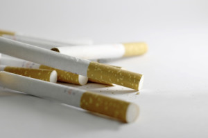 В Вязниках у бизнесвумен конфисковали контрафактные сигареты на 2 млн рублей