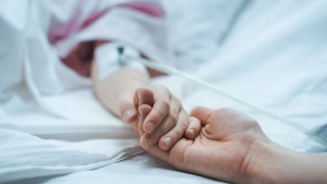 Полиция начала проверку после падения ребенка из окна в Александрове