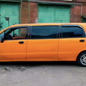 В Коврове на продажу выставили шестиколесный лимузин на базе Daewoo Matiz по цене iPhone