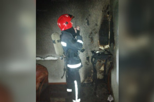 Во Владимирской области квартира загорелась из-за непотушенной свечки