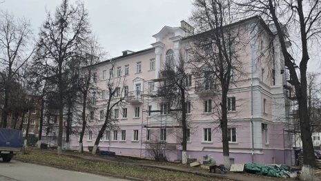 Во Владимире подрядчика наказали за срыв сроков капремонта крыши жилого дома