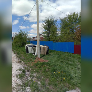 Под Владимиром легковушку при ДТП «намотало» на столб: появилось фото