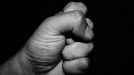 Во Владимирской области избили мужчину, заступившегося за женщину