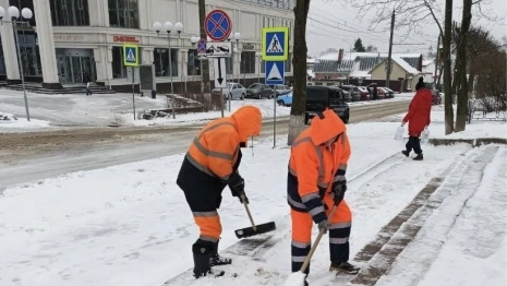 Из-за циклона «Зион» во Владимире остановили ремонт дороги и строительство водопровода