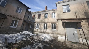 Гендиректора управляющей компании в Кольчугино будут судить за падение снега на 8-летнюю девочку