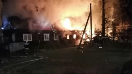 Во Владимирской области загорелся частный дом