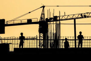 Во Владимирской области строительство школы выпало из графика на месяц