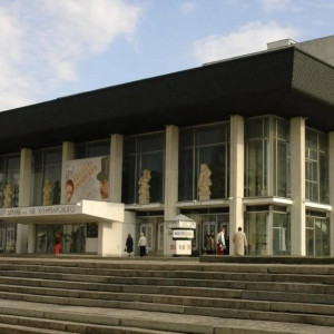 Жители Владимира назвали испорченным вид обновленного драмтеатра