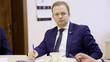 Владимирский депутат Госдумы выбрал «Ладу Весту» вместо Aurus за 40 млн рублей