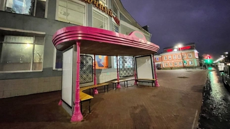 В Муроме остановку решили украсить картинами местного художника