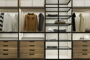 Житель Владимирской области отсудил 66,3 тыс. рублей за просроченную доставку шкафа