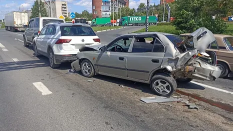 Во Владимире на Содышке в массовом ДТП пострадала пассажирка