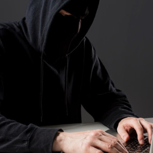 За неделю жители Владимирской области перевели IT-мошенникам 16 млн рублей