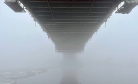 Дорожники показали окутанный туманом мост через Оку на М-12