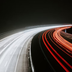 Под Александровом на темной трассе поставят фонари