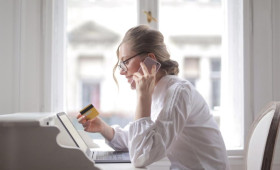 Объем выдачи потребительских кредитов в марте вырос на четверть