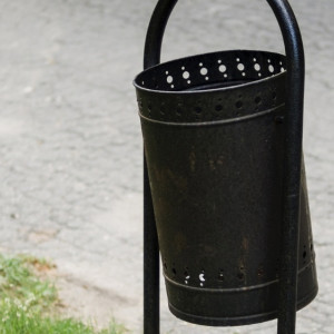 В Коврове 25-летний парень украл две мусорки и сдал в металлолом